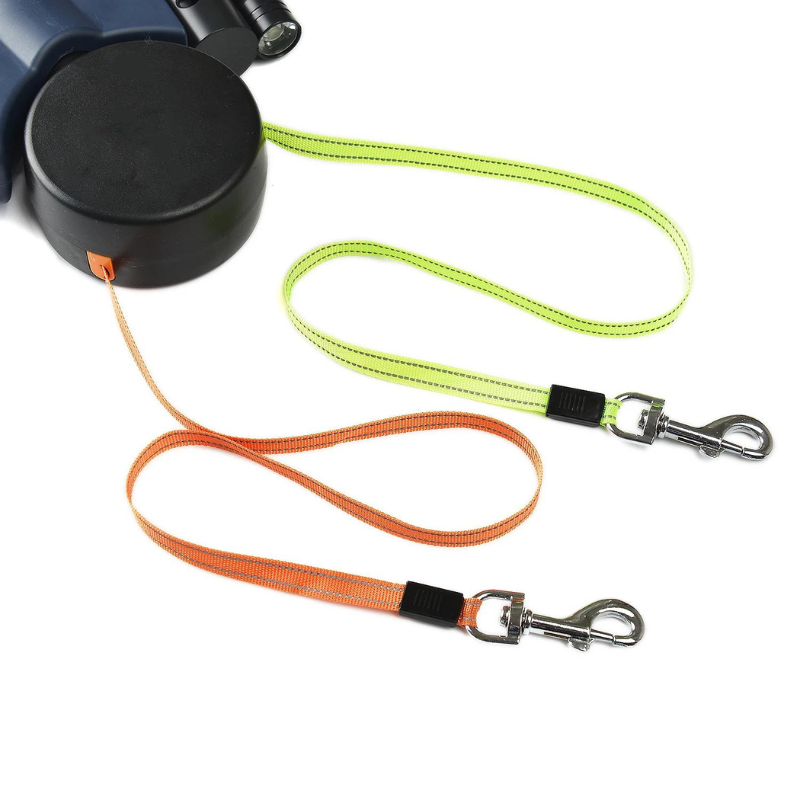 DogFri™ DoubleLeash: LED Licht Dubbele Hoofd Intrekbare Hondenriem